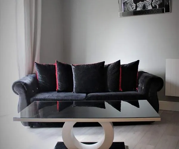 Appartamento 2 Bedroom At Secc Hydro Free Parking Glasgow