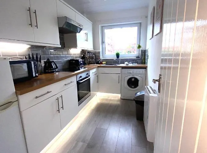 Appartamento 2 Bedroom At Secc Hydro Free Parking