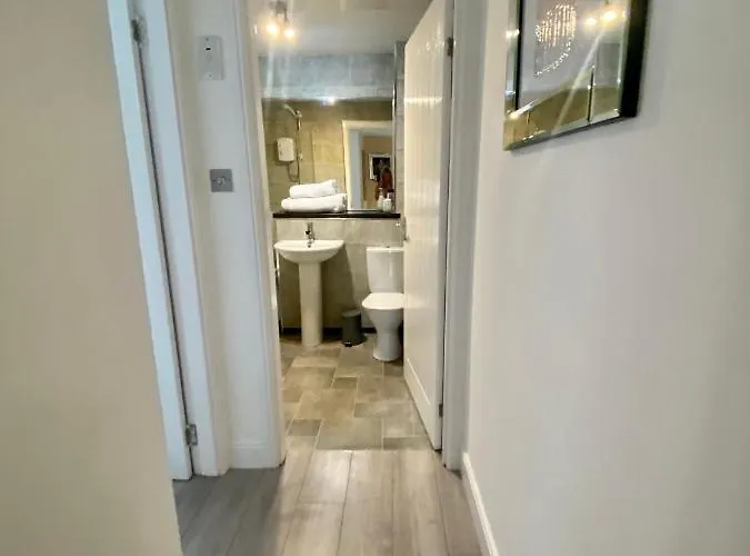 2 Bedroom At Secc Hydro Free Parking *