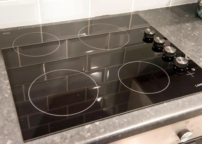 Pass The Keys Stylish 2 Bed In Heart Of West End Glasgow