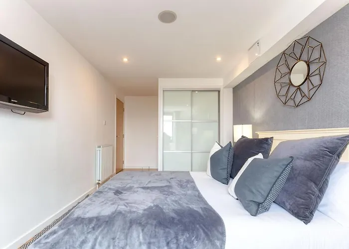 Secc Hydro Executive 7 Apartment *