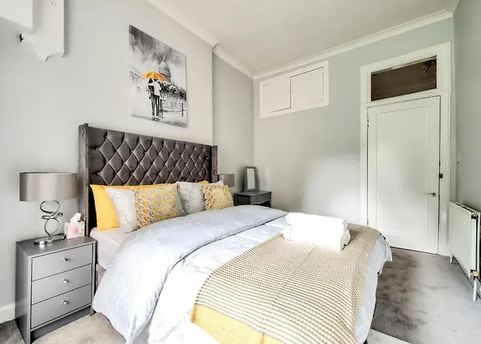 Pass The Keys Stylish 2 Bed In Heart Of West End * Glasgow