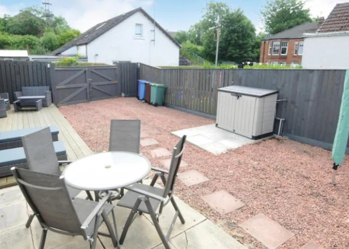 Cheerful One Bedroom With Parking Space.