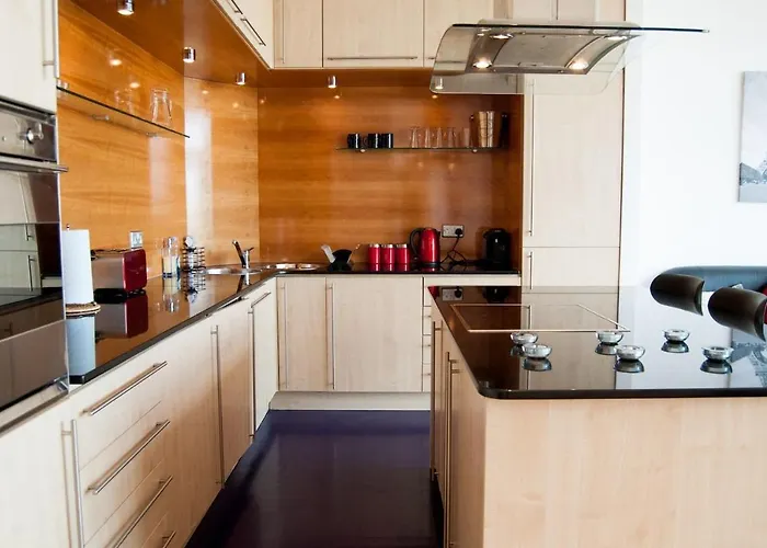 Views Centre Freeparking