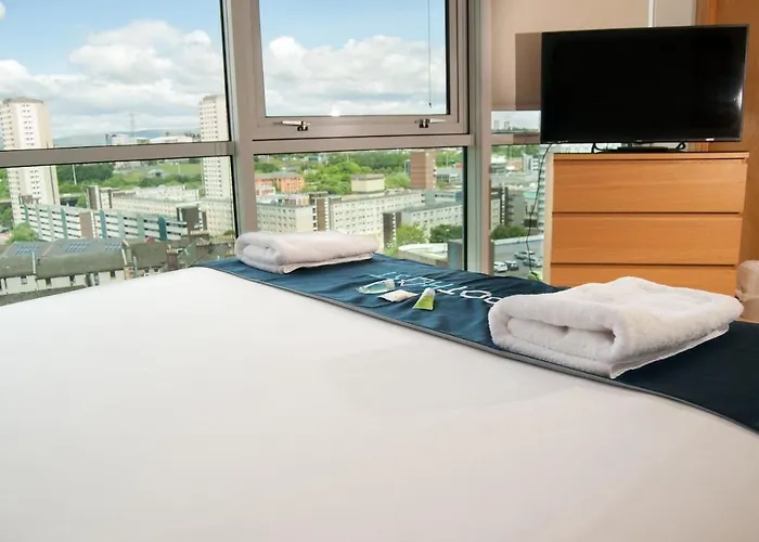 Views Centre Freeparking Glasgow