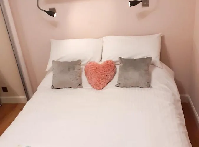 2bd City Centre - Free Private Parking * Glasgow