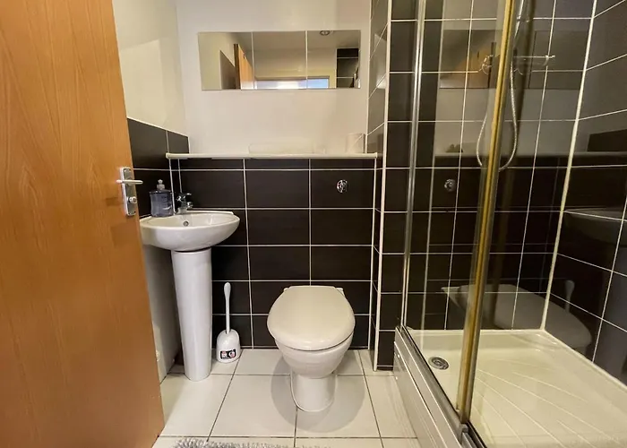 Kelvingrove 2 Bedroom - Private Parking Glasgow