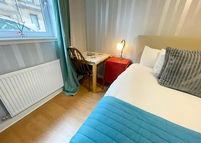 Kelvingrove 2 Bedroom - Private Parking Glasgow