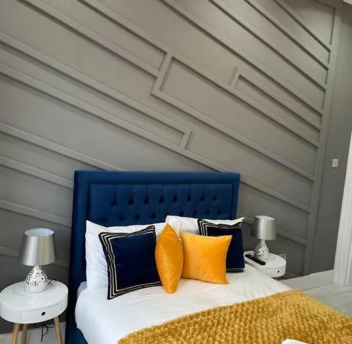 Apartman Cheerful 2 Bedroom Homely Apartment, Sleeps 4 Guest Comfy, 3x Double Bed, Parking, Free Wifi, Suitable For Business, Leisure Guest,glasgow, West End, Near Centre, Perfect For Common Wealth Games 2026 Glasgow