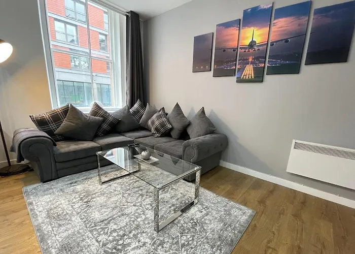 Διαμέρισμα Exquisite 2br Flat Near Train Station