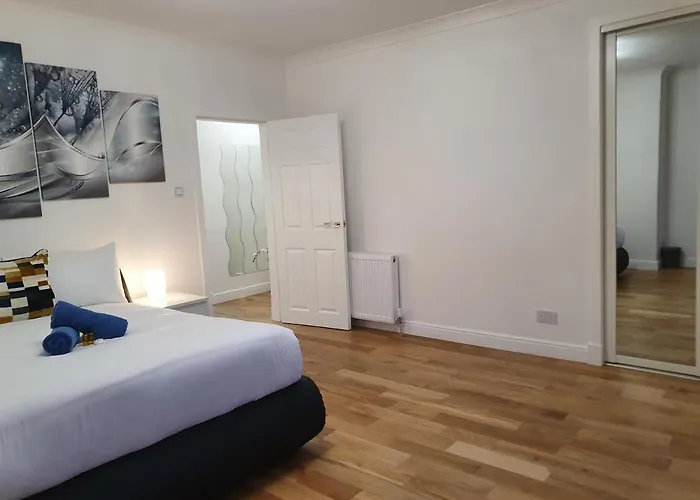 Comfortable And Modern 3 Bedroom Mid Terraced Διαμέρισμα Γλασκώβη