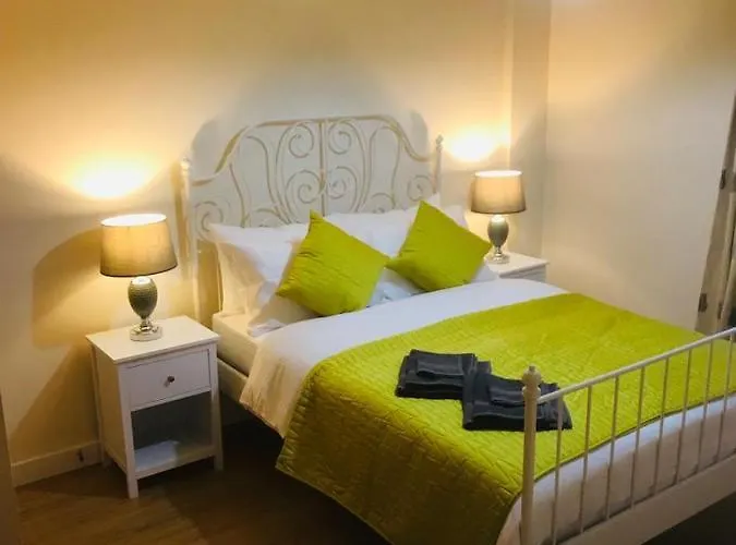 Ochiltree Appartement *