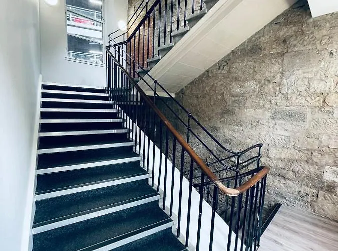 Royal Chambers Serviced *