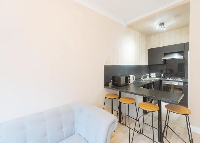 Apartment Bright Modern 2-bed Serviced In Heart Of West End Sse Hydro Botanic Gardens