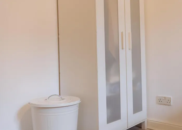 Lägenhet Bright Modern 2-bed Serviced In Heart Of West End Sse Hydro Botanic Gardens