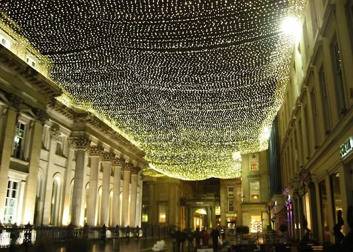 Centre G1 Penthouse With Riverviews - Duplex - 4 Bedrooms, 3 Bathrooms, Kitchen, 1 Living Room, 1 Dining Room, 2 Terraces, Parking, Floor, 2050 Sq Ft, Merchant Appartamento Glasgow