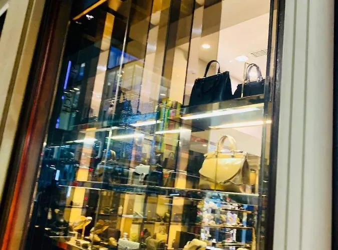 Centre G1 Penthouse With Riverviews - Duplex - 4 Bedrooms, 3 Bathrooms, Kitchen, 1 Living Room, 1 Dining Room, 2 Terraces, Parking, Floor, 2050 Sq Ft, Merchant グラスゴー