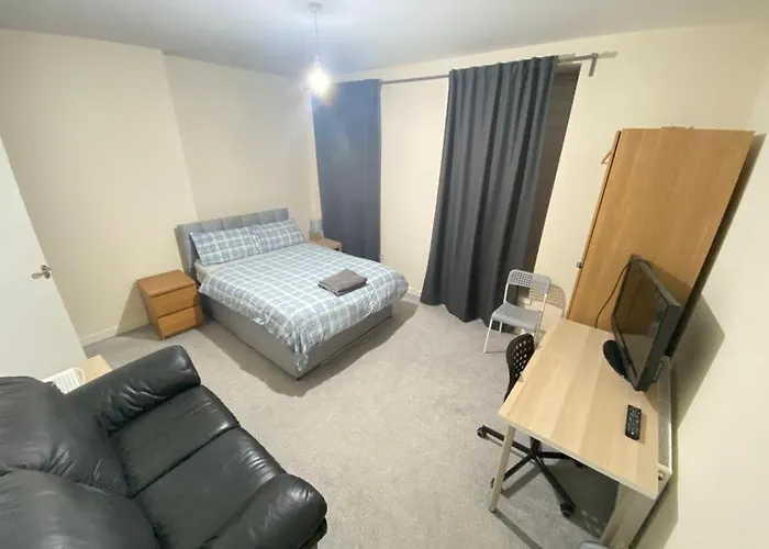 بيت ضيافة Midlockhouse