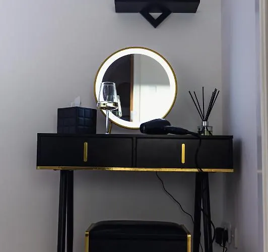 The Skyline - *private Balcony* *views* דירה *