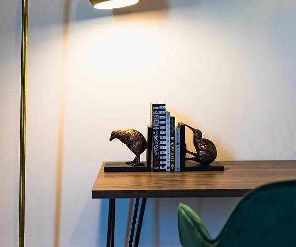 The Skyline - *private Balcony* *views* *