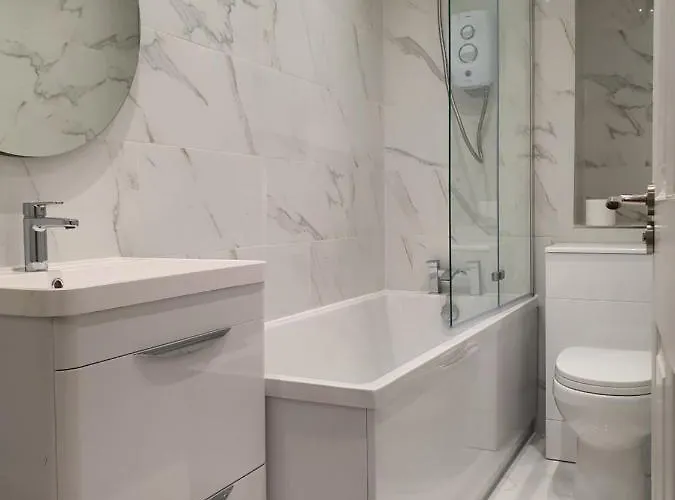 Modern House Close To Apartman