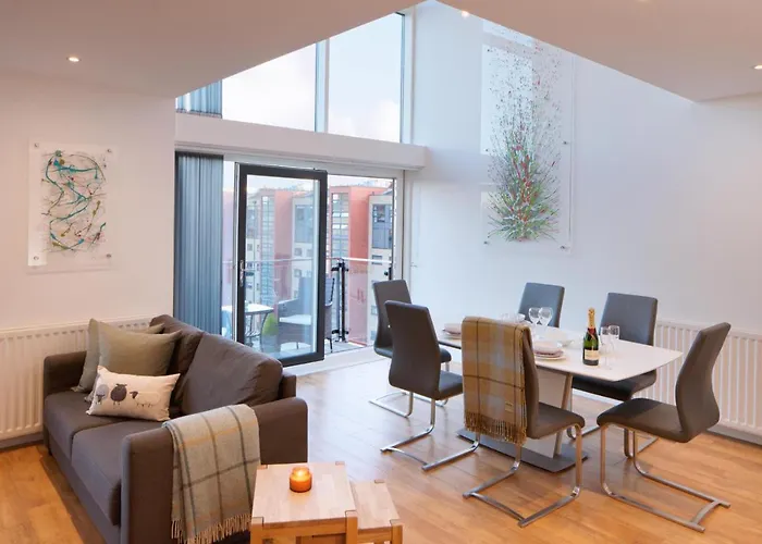 Centre With Free Secure Underground Parking Apartamento