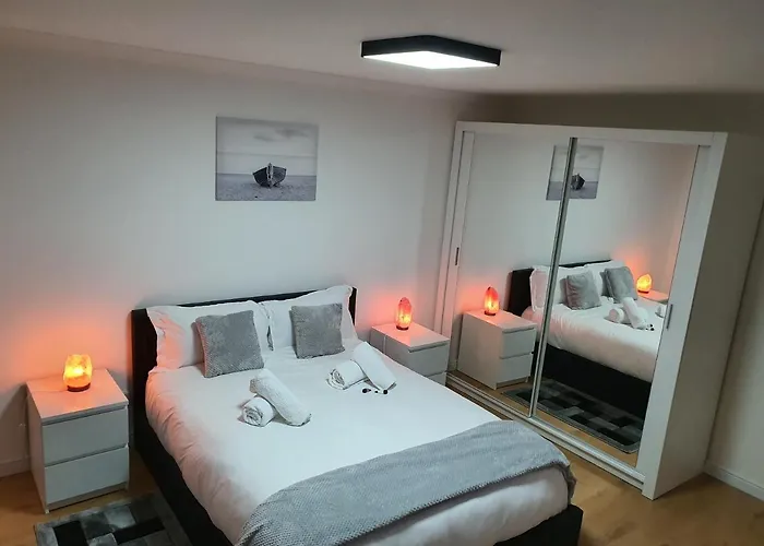 Modern House Close To Διαμέρισμα *