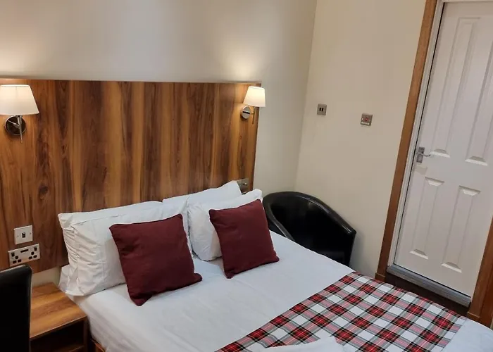 Hotel The Hampton Court