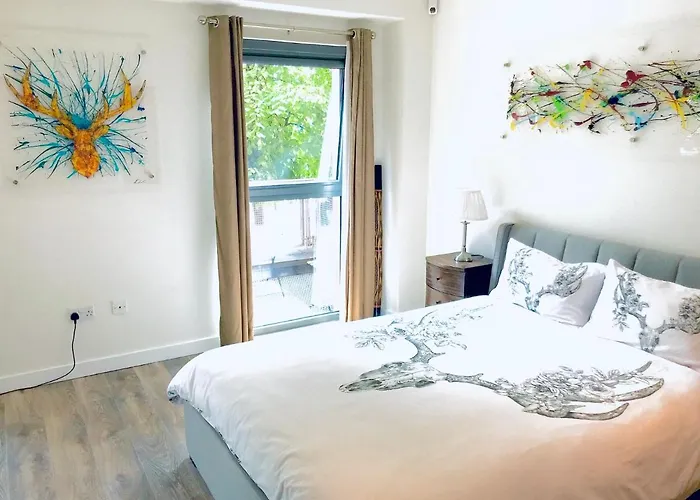 Riverside West End * Glasgow