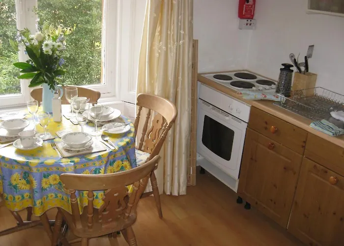 Newhall * グラスゴー