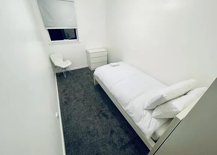Modern 2 Bedroom With Free Parking アパート *
