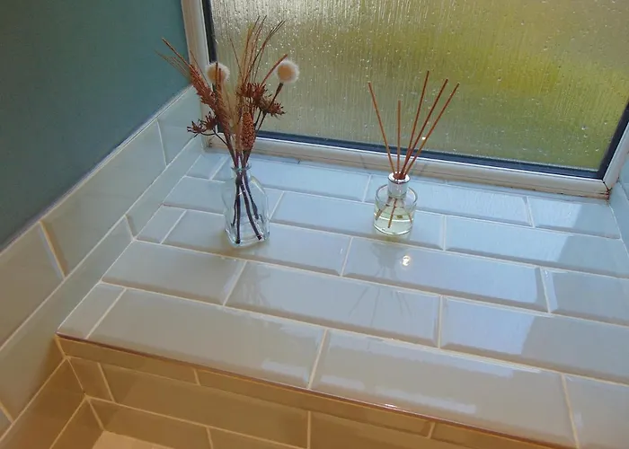 Dreamwood Cottage, Loch Lomond, Luxury Apartment.