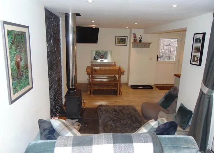 Dreamwood Cottage, Loch Lomond, Luxury Apartment. גלאזגו