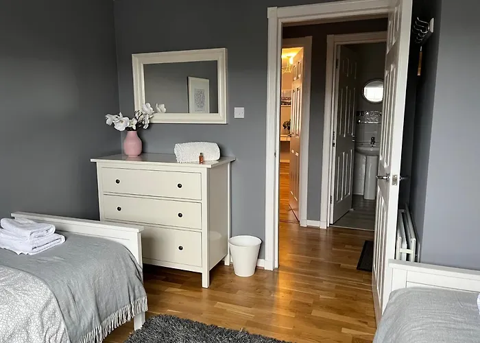 Flat Two, 212 Eaglesham Road, East Kilbride, דירה *