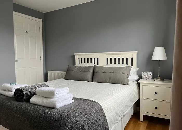 Flat Two, 212 Eaglesham Road, East Kilbride, * Glasgow