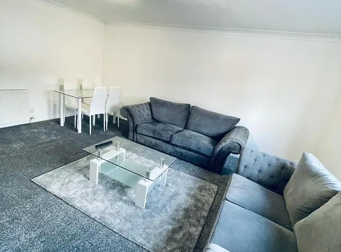 Apartman Modern 2 Bedroom With Free Parking