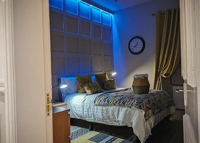 3 Bed In The Heart Of Westend Of Appartement