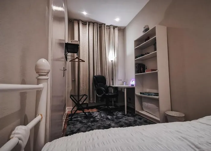 3 Bed In The Heart Of Westend Of 아파트