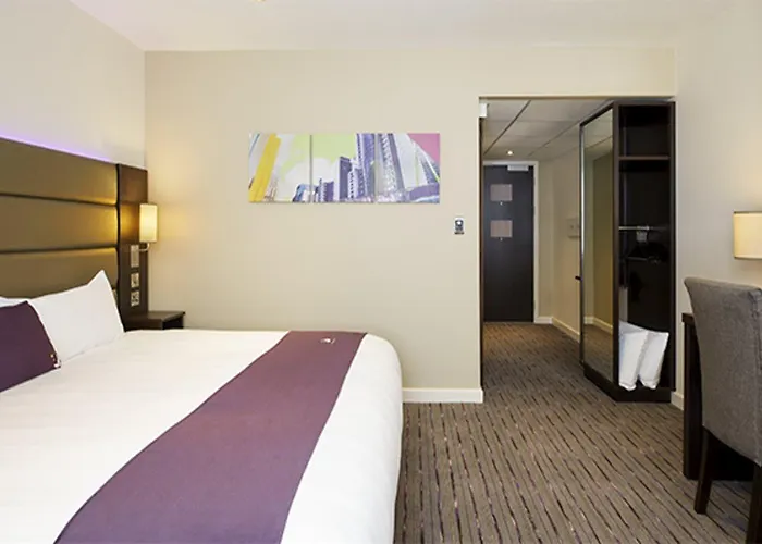 Premier Inn Glasgow Milngavie photo