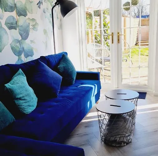 Beautiful 2bed House With Garden, Walking Distance To Town - Free Parking Appartement Glasgow