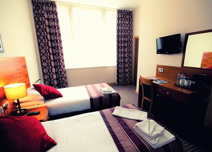 Hotel Alexander Thomson 3*