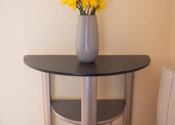 Pass The Keys Lovely 2-bed In Perfect City Location With Parking Appartamento