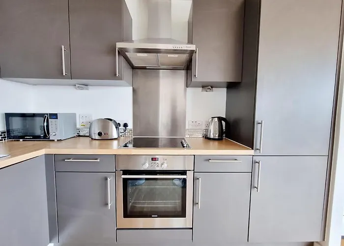 Two Bed Penthouse In The Heart Of アパート