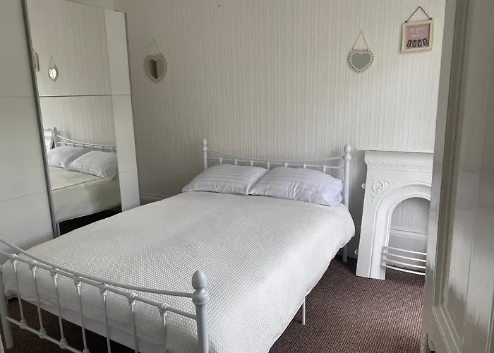 Captivating In Westend Uk