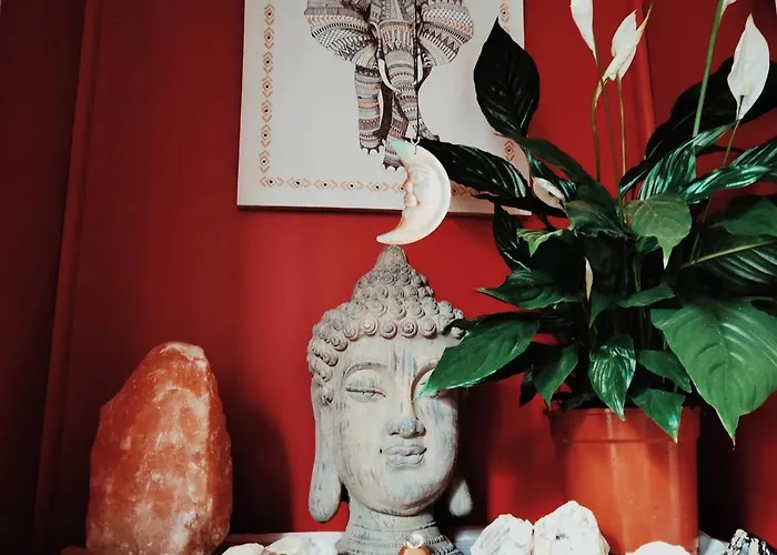 Spacious Flat In Bridgeton, *