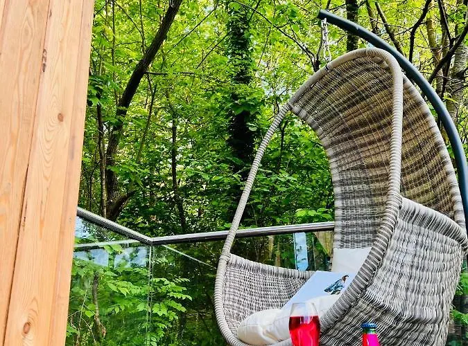 Designer House - Of / 'hillhead' West End G12 - Luxurious & Contemporary Detached House / Terrace / Garden / 'electric Car Charging' Garage Parking Villa *