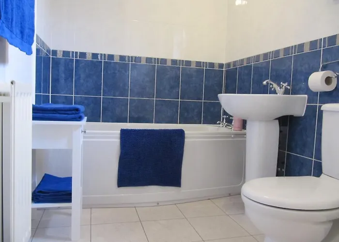 Appartamento Cozy Off Road 2 Bedroom With Free Wi-fi And Private Parking