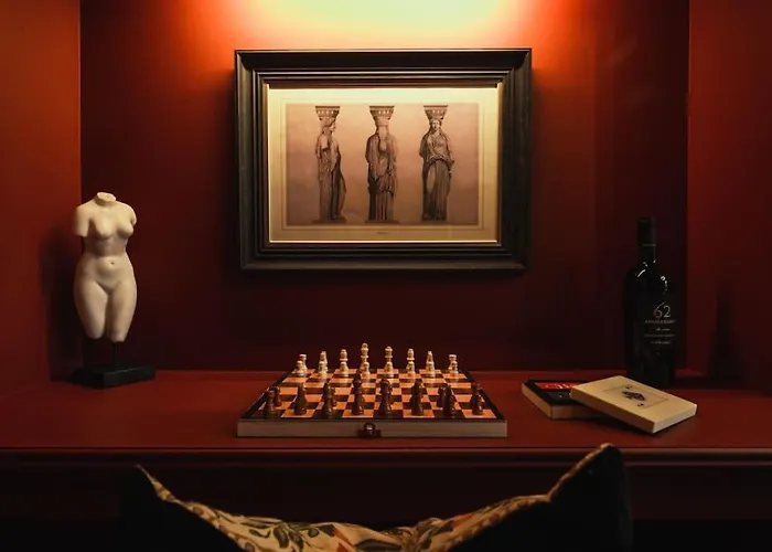 Huntly House - A Like No Other