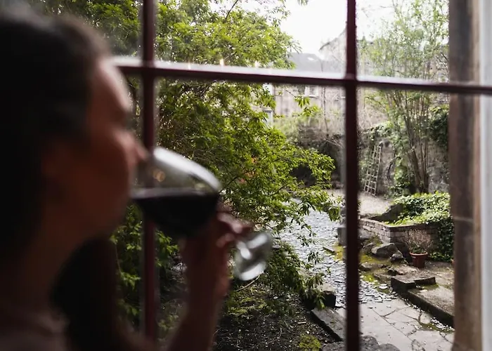 Huntly House - A Like No Other * Glasgow