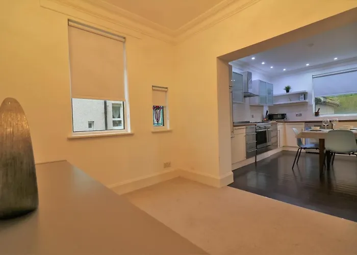 Signature - Moss View * Glasgow